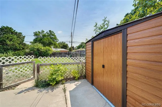 6616 S Lincoln Street Centennial, CO 80121