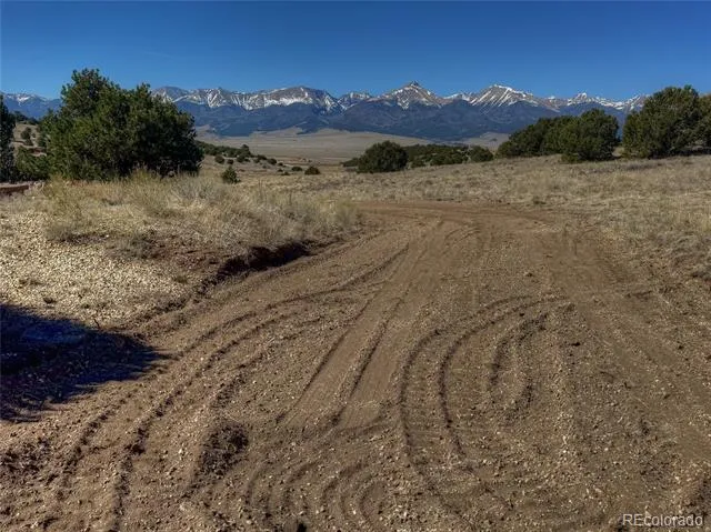 885 Crow Road Westcliffe, CO 81252