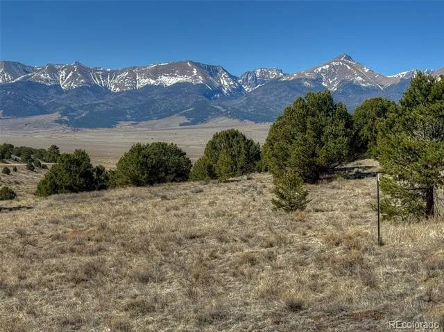 885 Crow Road Westcliffe, CO 81252