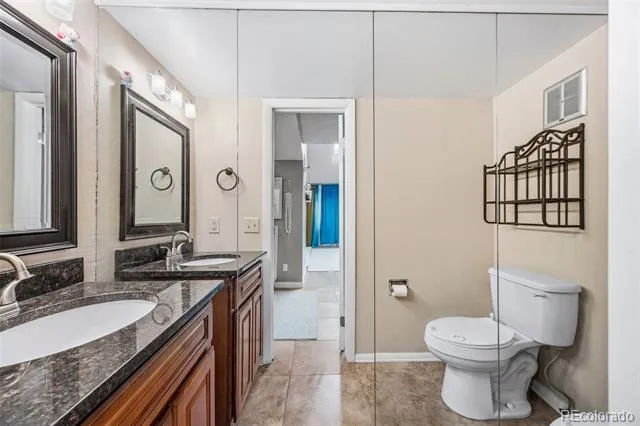 2496 S Vaughn Way #D Aurora, CO 80014