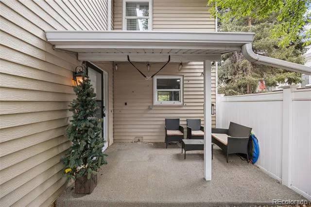 2496 S Vaughn Way #D Aurora, CO 80014