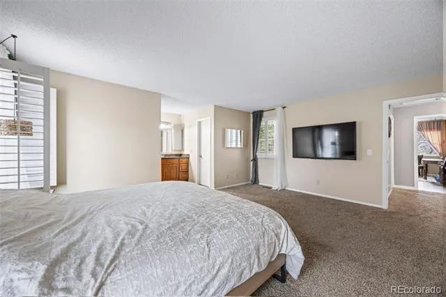 2496 S Vaughn Way #D Aurora, CO 80014