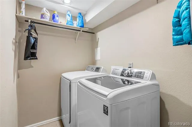 2496 S Vaughn Way #D Aurora, CO 80014