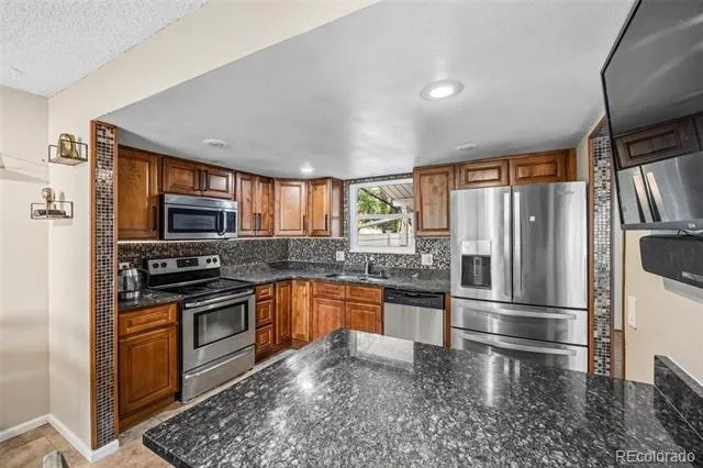 2496 S Vaughn Way #D Aurora, CO 80014