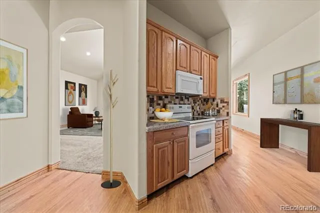 8111 S Homesteader Drive Morrison, CO 80465