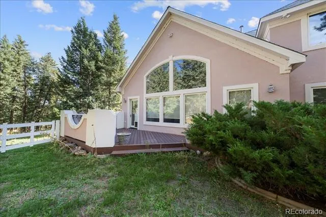 8111 S Homesteader Drive Morrison, CO 80465