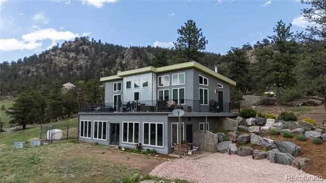 1404 Rowell Drive Lyons, CO 80540