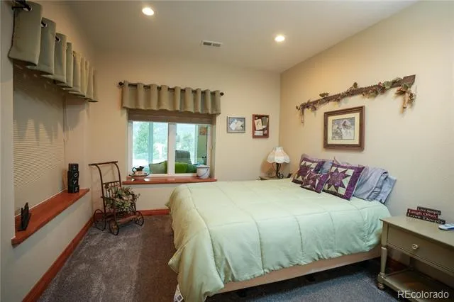 1404 Rowell Drive Lyons, CO 80540