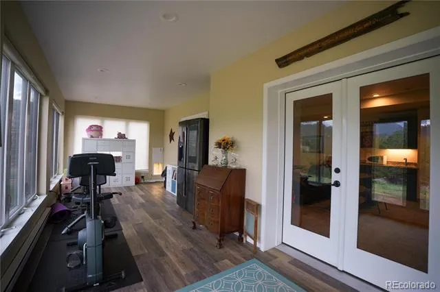 1404 Rowell Drive Lyons, CO 80540