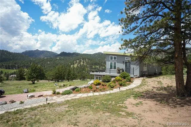 1404 Rowell Drive Lyons, CO 80540