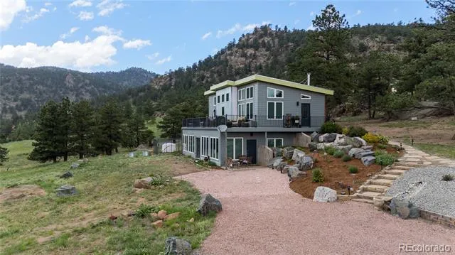 1404 Rowell Drive Lyons, CO 80540