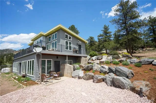1404 Rowell Drive Lyons, CO 80540