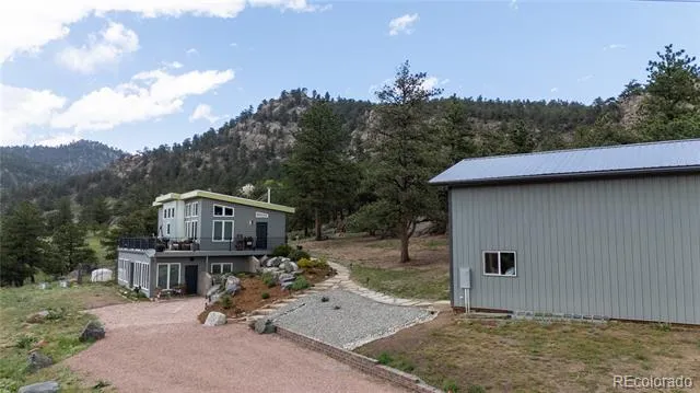 1404 Rowell Drive Lyons, CO 80540