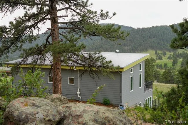 1404 Rowell Drive Lyons, CO 80540