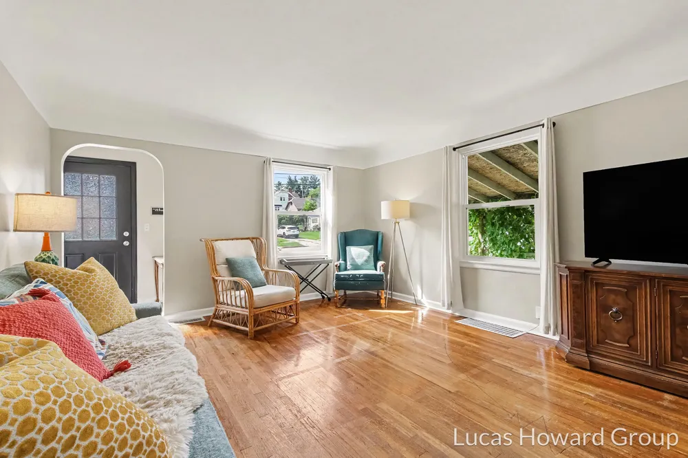 1546 Powers Avenue NW Grand Rapids City, MI 49504