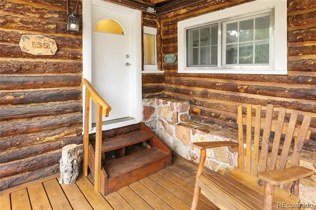 135 Daniwood Grove Florissant, CO 80816