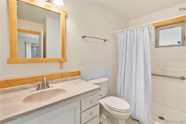135 Daniwood Grove Florissant, CO 80816