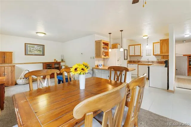 135 Daniwood Grove Florissant, CO 80816
