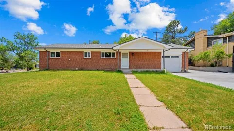 1001 Parkview Boulevard