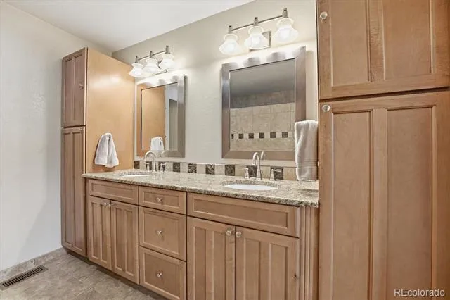 4825 S Ammons Street #119 Littleton, CO 80123