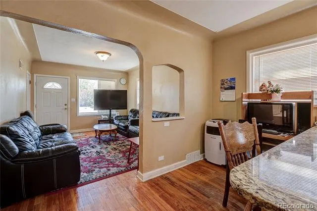 4609 S Lincoln Street Englewood, CO 80113