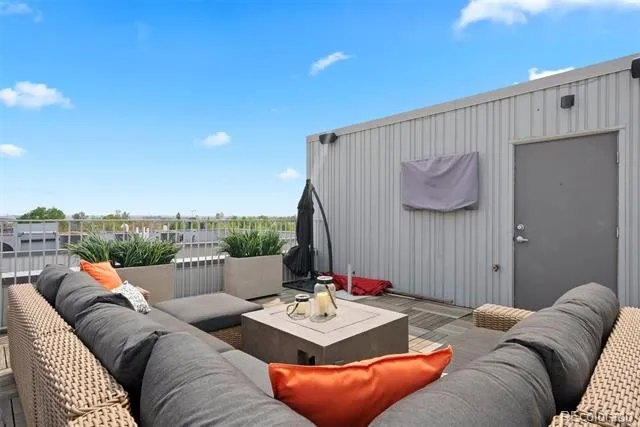 2752 Clay Street #404 Denver, CO 80211