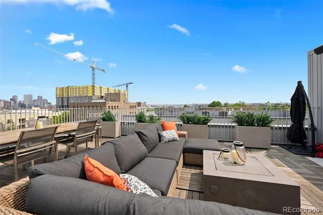 2752 Clay Street #404 Denver, CO 80211