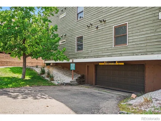 2800 Sundown Lane #106 Boulder, CO 80303