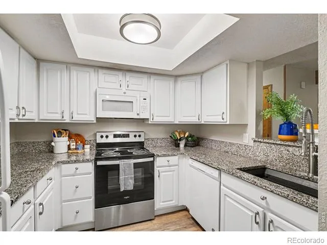 2800 Sundown Lane #106 Boulder, CO 80303