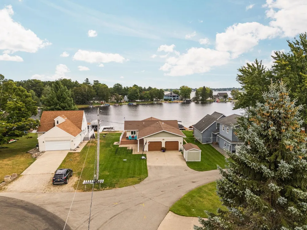 6945 W Redman Drive Lake Township, MI 49651