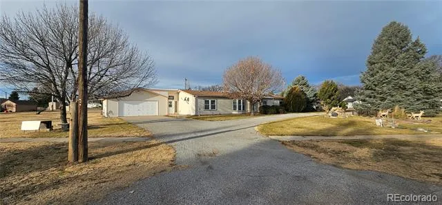 401 Iowa Avenue Seibert, CO 80834