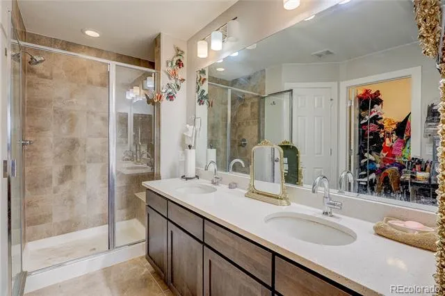 16121 Bolling Drive Denver, CO 80239