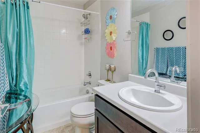 16121 Bolling Drive Denver, CO 80239