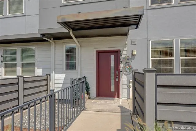 16121 Bolling Drive Denver, CO 80239