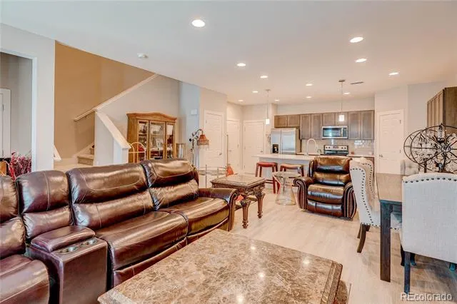 16121 Bolling Drive Denver, CO 80239