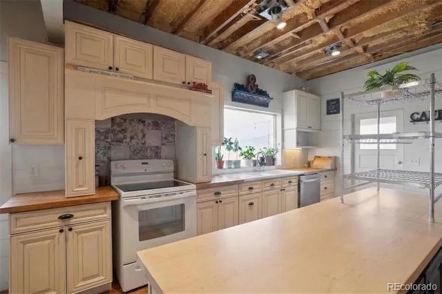 5146 County Road 550 Gardner, CO 81040
