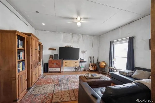 5146 County Road 550 Gardner, CO 81040