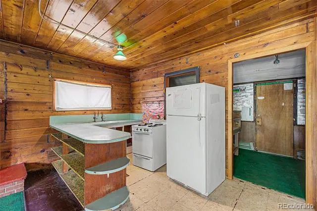 176 Artesian Drive Eldorado Springs, CO 80025