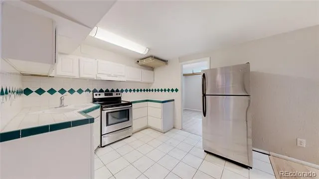 505 Logan Street #14 Denver, CO 80203