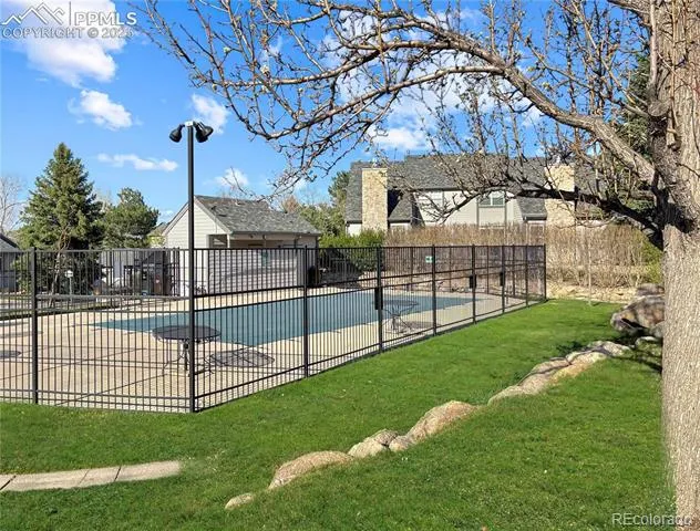 422 Cobblestone Drive Colorado Springs, CO 80906