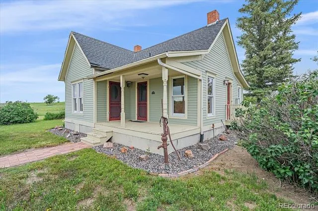 22624 County Road 5 Elbert, CO 80106