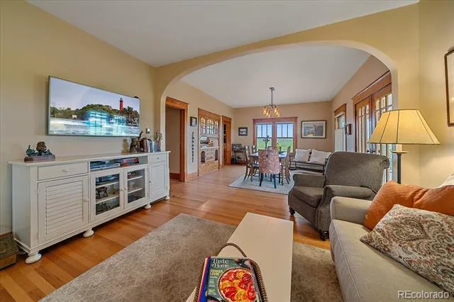 22624 County Road 5 Elbert, CO 80106
