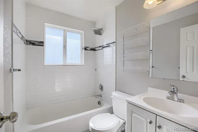 8356 Mitze Drive Denver, CO 80221