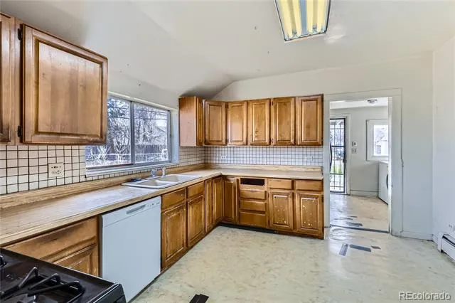 5300 Balsam Street Arvada, CO 80002