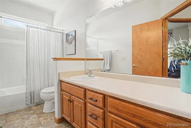 16555 Umpire Court Hudson, CO 80642