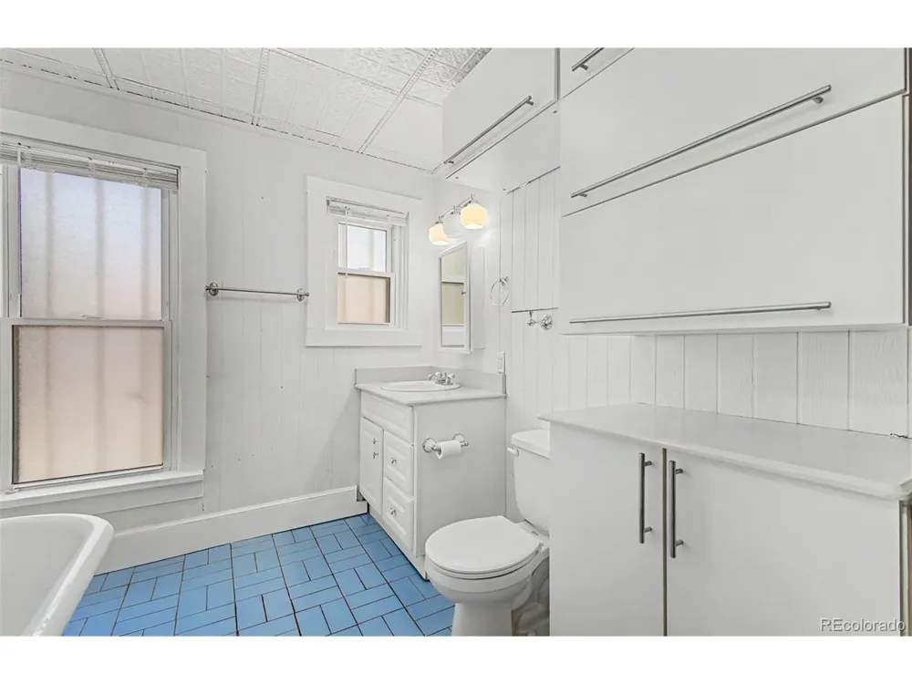 331 E Ellsworth Avenue Denver, CO 80209