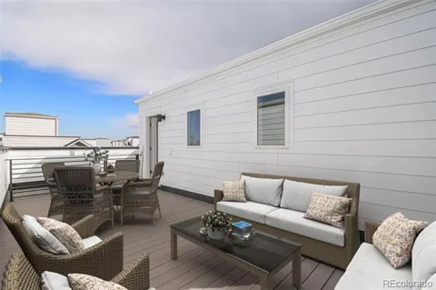 888 S Valentia Street #104