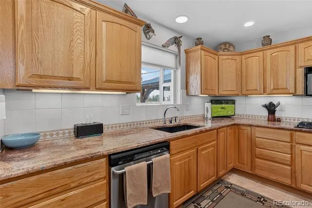 18031 Wagon Trail Mead, CO 80542