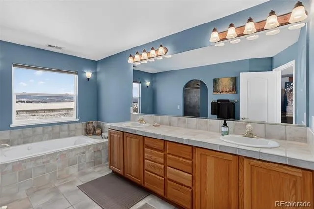 18031 Wagon Trail Mead, CO 80542
