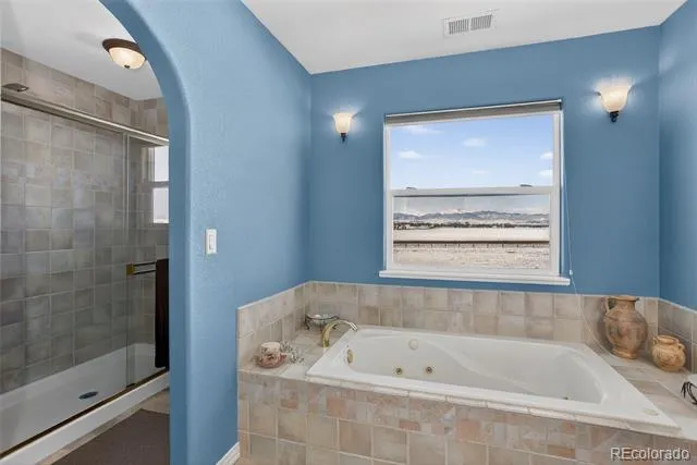18031 Wagon Trail Mead, CO 80542